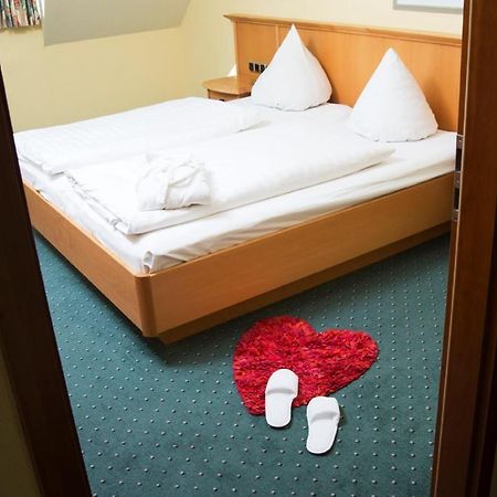 Hotel Berlin - Greenline Hotel Zossen Esterno foto