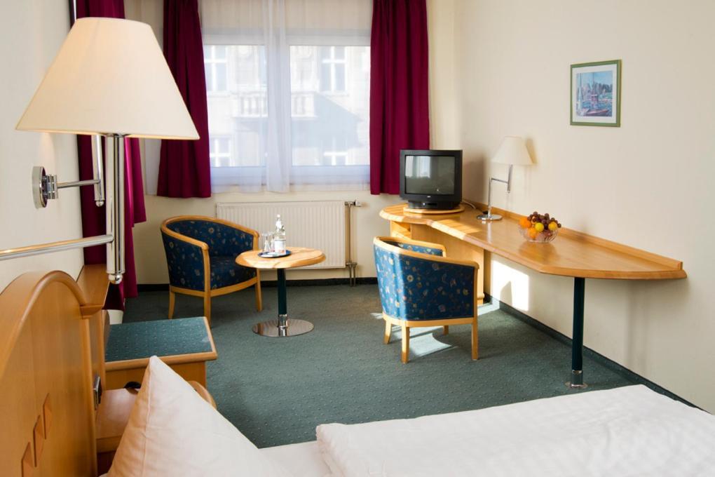 Hotel Berlin - Greenline Hotel Zossen Esterno foto